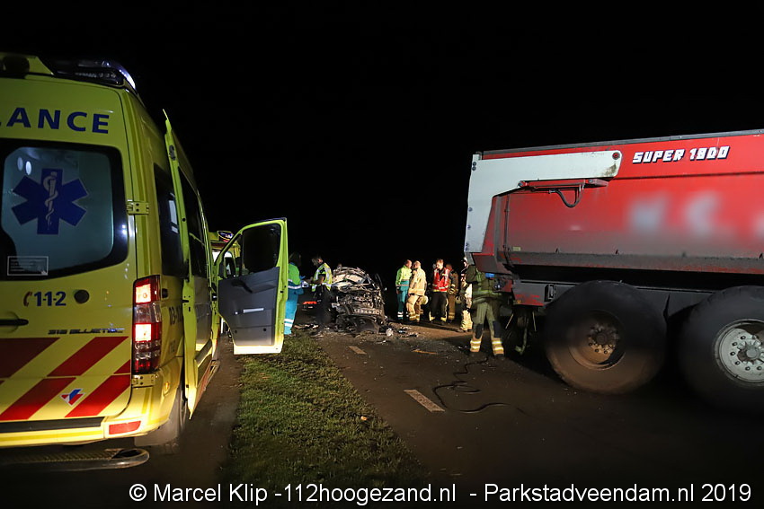 221019-auto-botst-achterop-tractor-met-aanhanger-0008.jpg