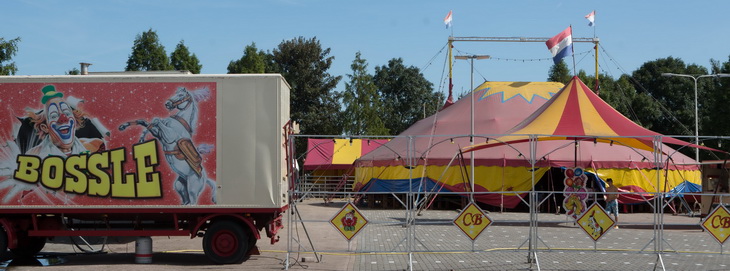 Persfoto 02 © Circus Bossle.jpg