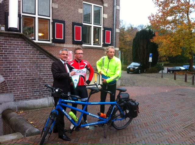 20141105_symbolische_overdracht_jeugdzorg_Veendam_04-11-2014.JPG