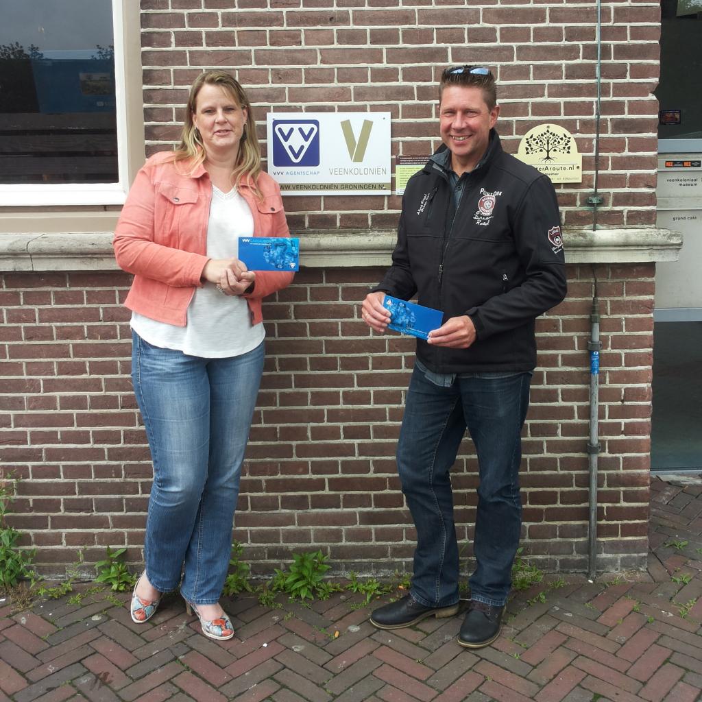 20160617_Fotowedstrijd_3_L_Margriet_van_Oostrum_uit_Wildervank_en_R_Henk_Meima_uit_BorgercompagnieB.jpg