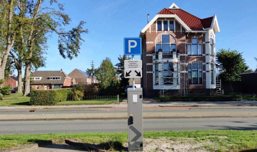 Laadpaal.jpg
