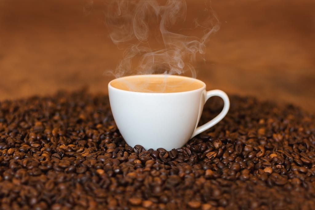 coffee-2358388_1920.jpg