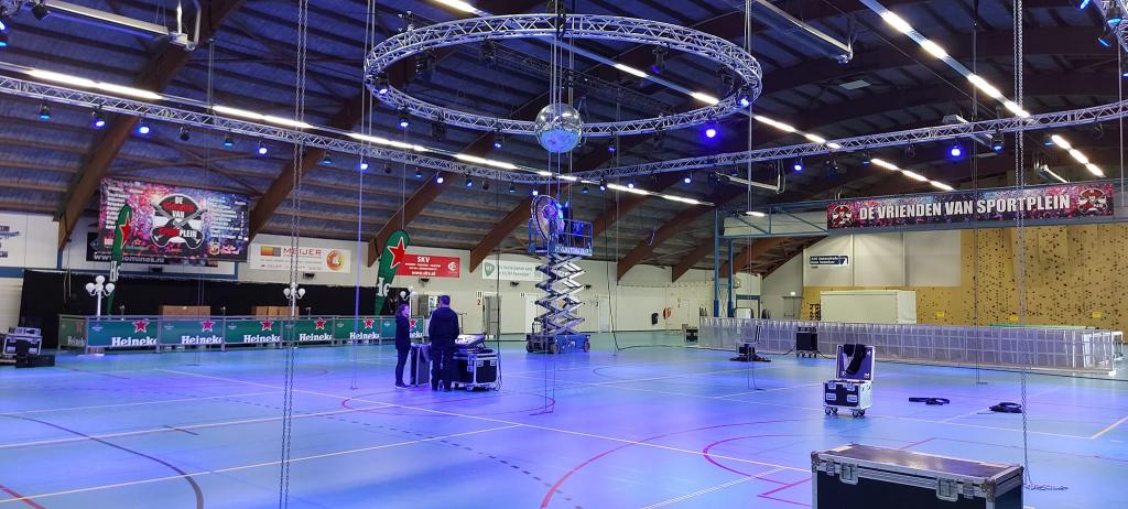 Opbouw Vrienden van Sportplein.jpg