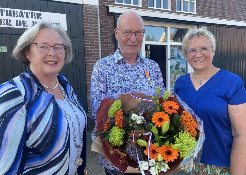 Koninklijke onderscheiding voor Rolf Wassens.jpg