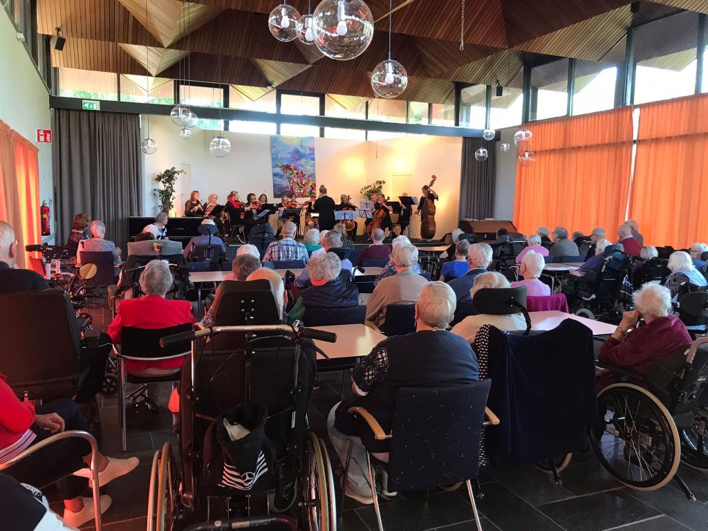 foto optreden Veenkade.jpg
