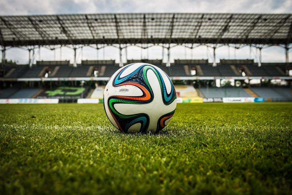 soccer-g4551b9c9a_1920.jpg